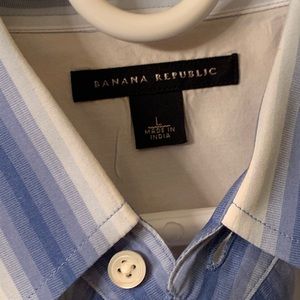 Banana Republic blue/white stripe dress shirt